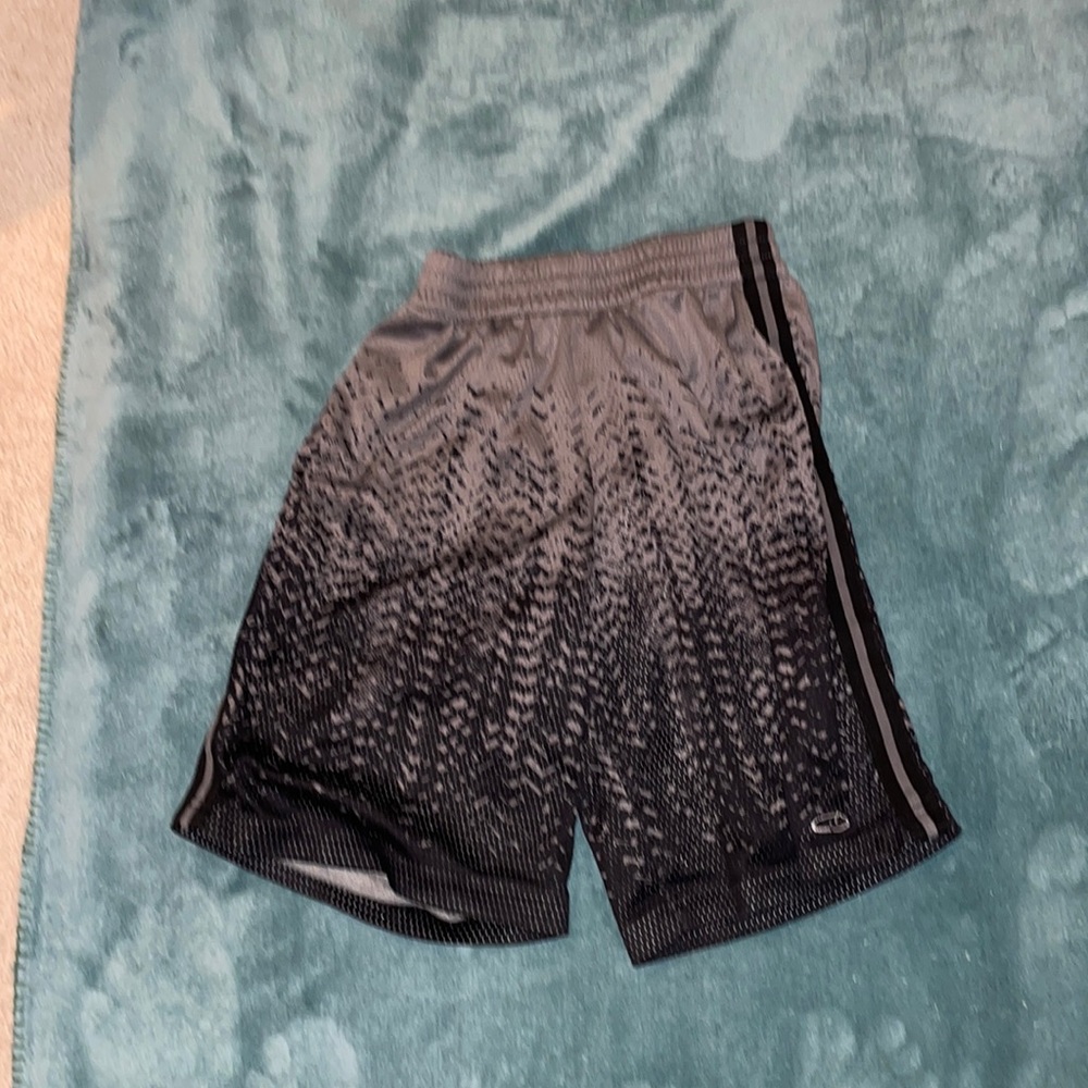 C9 polyester athletic shorts, gray/black, sz M
